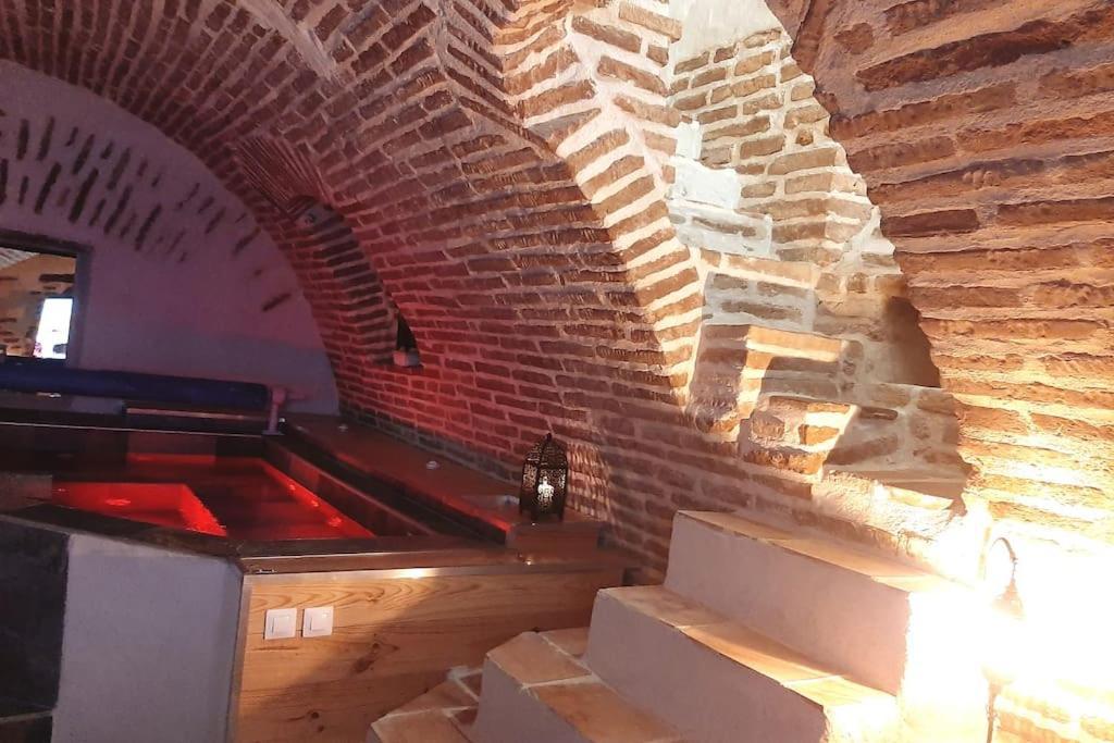 Studio Et Spa Privatif Le Puits De La Grace Albi Exterior photo